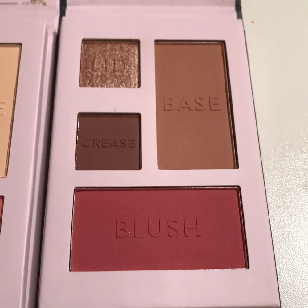 Laura Geller Glam On The Go 3 Face and Eye Palettes NEW